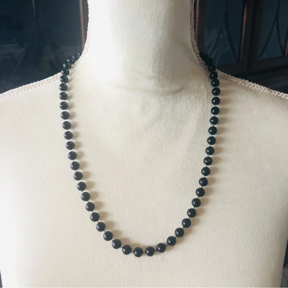Vintage 80s black plastic pearl necklace